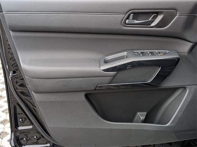 new 2025 Nissan Pathfinder car, priced at $43,890