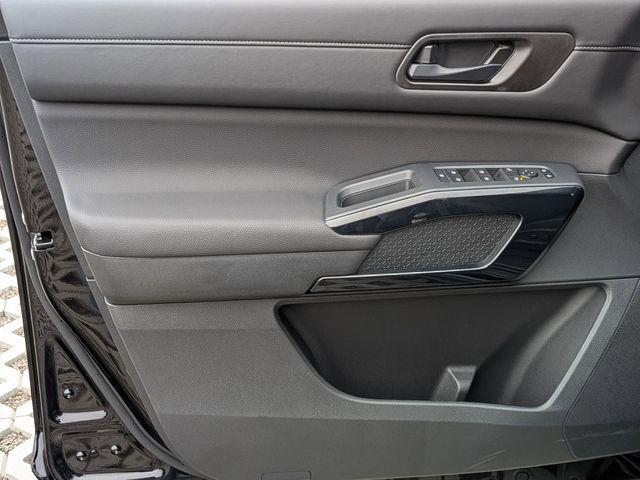 new 2025 Nissan Pathfinder car, priced at $43,890