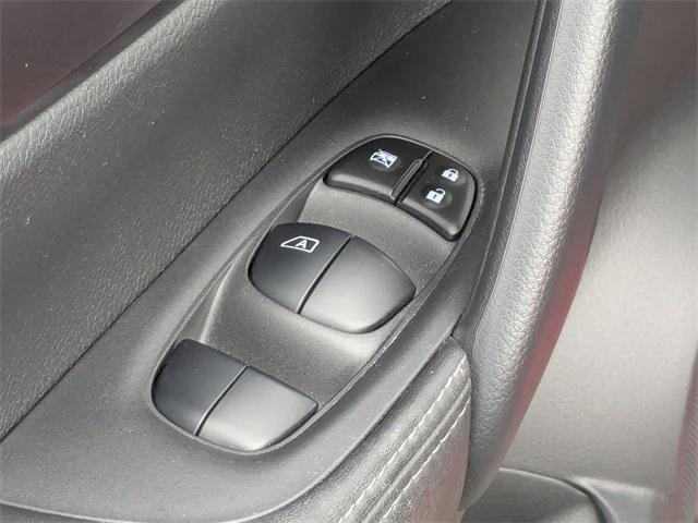 used 2022 Nissan Rogue Sport car, priced at $19,450