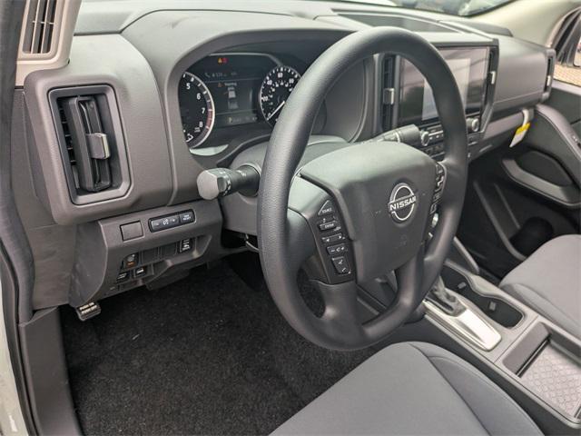 new 2025 Nissan Frontier car