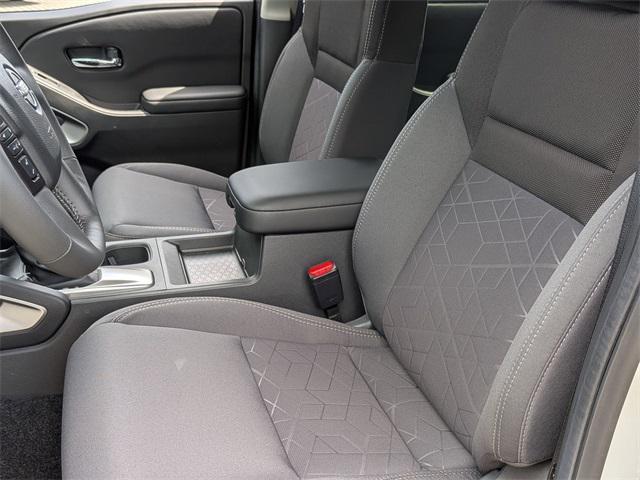 new 2025 Nissan Frontier car
