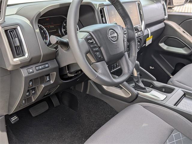 new 2025 Nissan Frontier car