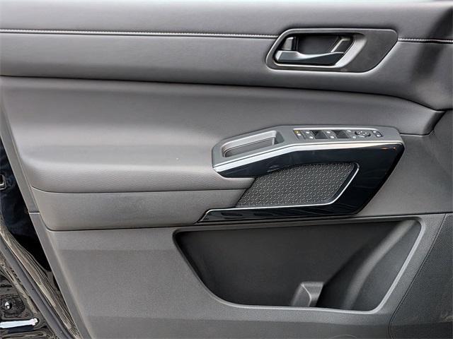 new 2025 Nissan Pathfinder car, priced at $43,890