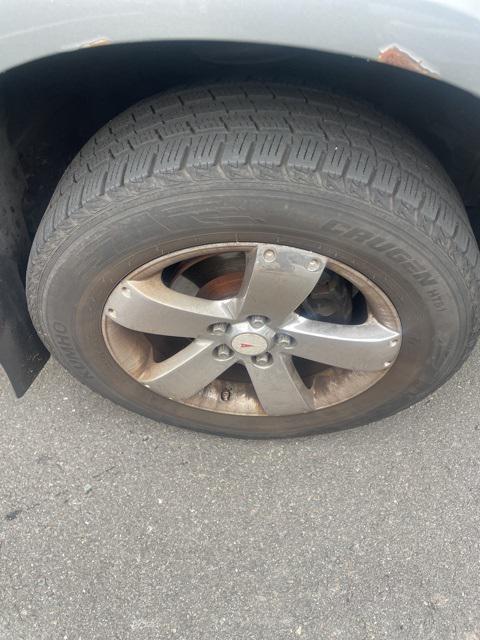 used 2006 Pontiac Torrent car, priced at $4,850