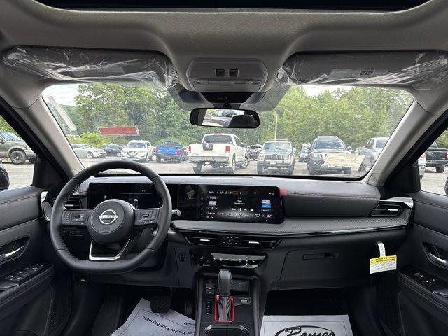 new 2025 Nissan Kicks car, priced at $29,561