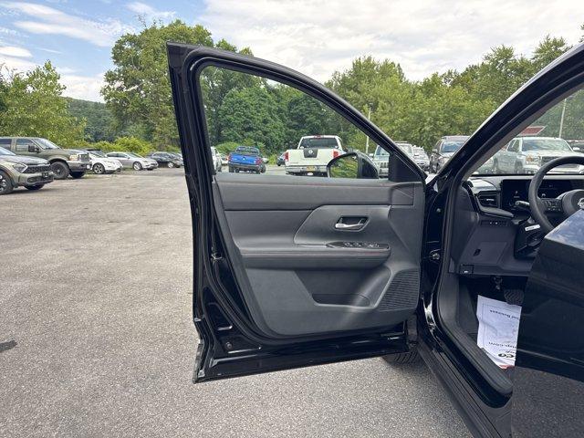 new 2025 Nissan Kicks car, priced at $29,561