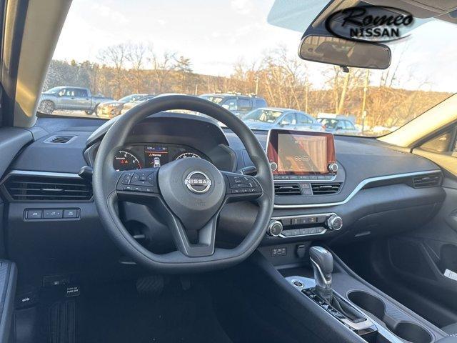 new 2025 Nissan Altima car, priced at $26,079