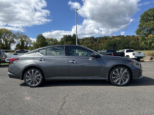 new 2025 Nissan Altima car, priced at $34,270