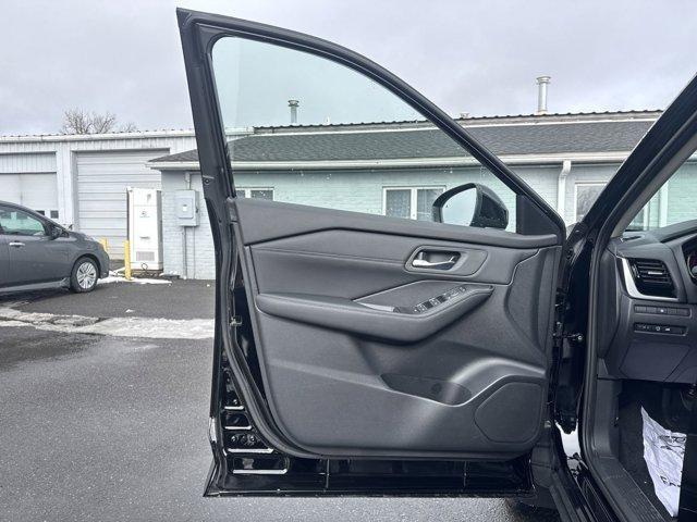 new 2025 Nissan Rogue car, priced at $39,325