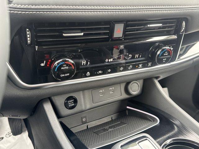 new 2025 Nissan Rogue car, priced at $39,325