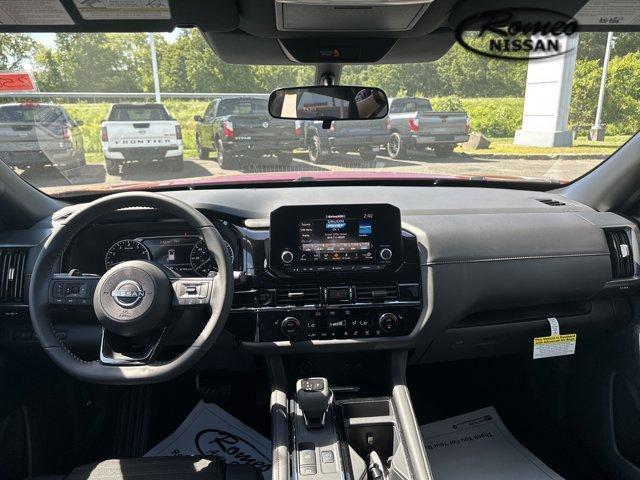 new 2025 Nissan Pathfinder car, priced at $45,372