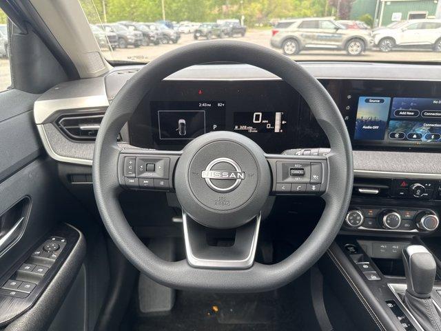 new 2025 Nissan Kicks car, priced at $26,930
