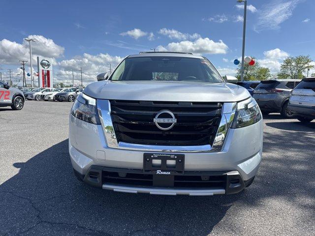 new 2025 Nissan Pathfinder car, priced at $49,555