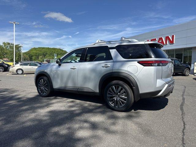 new 2025 Nissan Pathfinder car, priced at $49,555