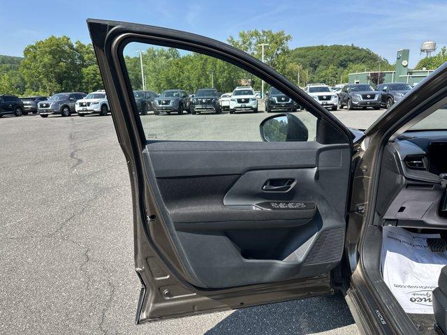 new 2025 Nissan Kicks car, priced at $25,305