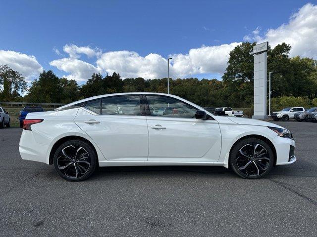 new 2025 Nissan Altima car, priced at $34,190