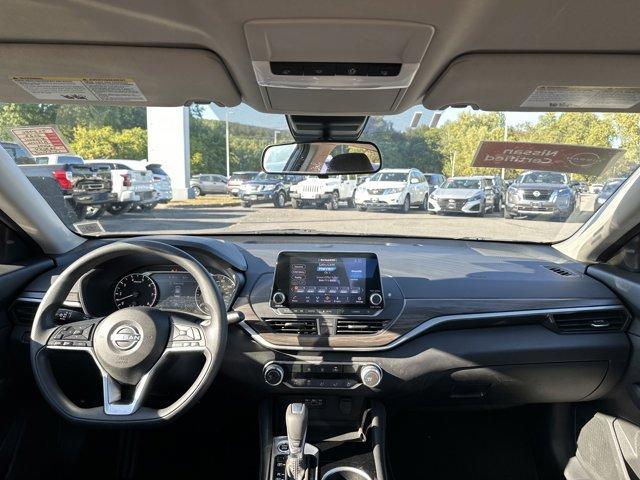 used 2023 Nissan Altima car, priced at $19,999