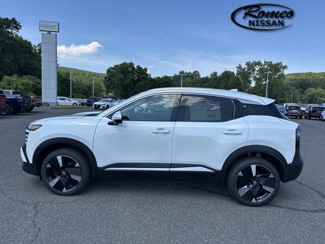 new 2025 Nissan Kicks car, priced at $31,850