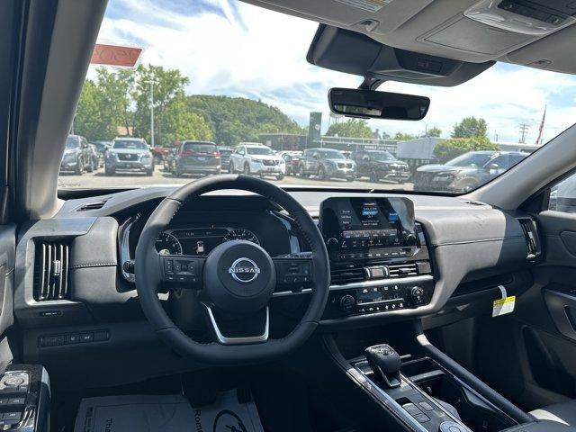 new 2025 Nissan Pathfinder car, priced at $46,935