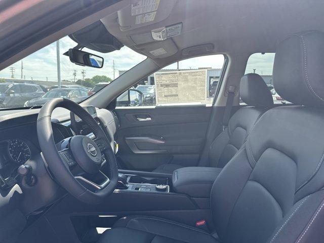 new 2025 Nissan Pathfinder car, priced at $46,935