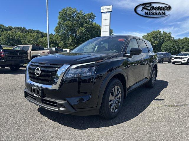 new 2025 Nissan Pathfinder car, priced at $39,076