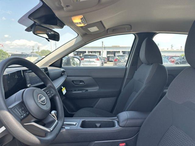 new 2025 Nissan Kicks car, priced at $25,685