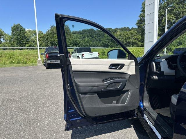 new 2025 Nissan Pathfinder car, priced at $49,465