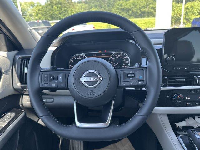 new 2025 Nissan Pathfinder car, priced at $49,465