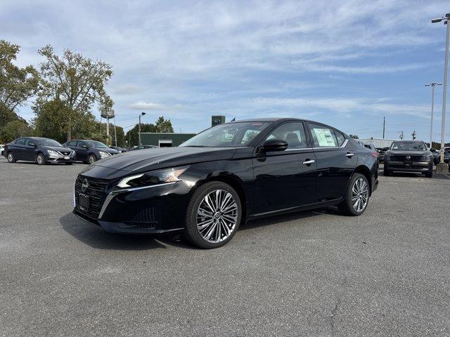new 2025 Nissan Altima car, priced at $35,776