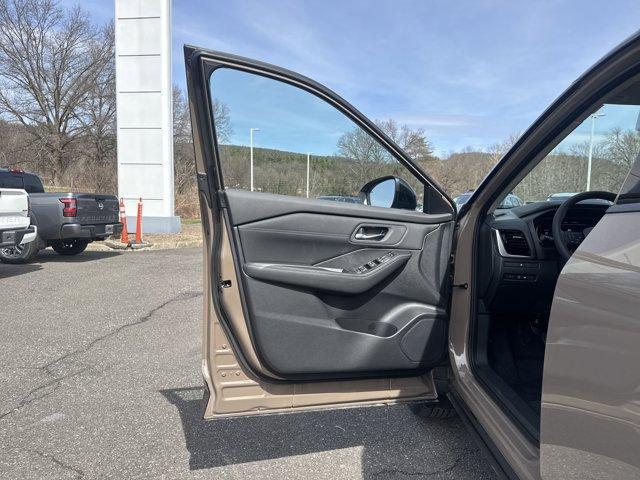 new 2025 Nissan Rogue car, priced at $39,135