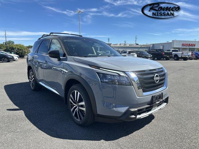 new 2025 Nissan Pathfinder car, priced at $52,201