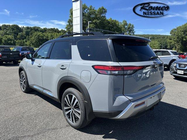 new 2025 Nissan Pathfinder car, priced at $52,201