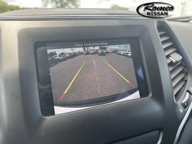 used 2019 Jeep Cherokee car, priced at $21,995