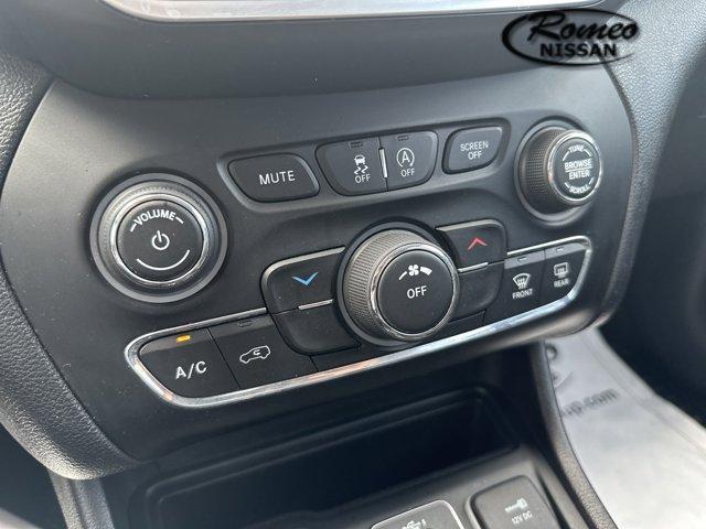 used 2019 Jeep Cherokee car, priced at $21,995
