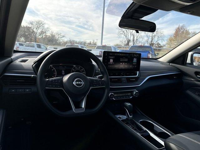 new 2025 Nissan Altima car, priced at $29,390