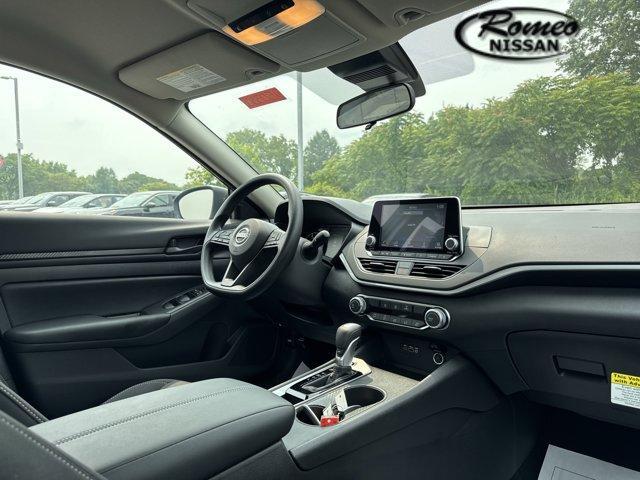 new 2025 Nissan Altima car, priced at $26,678