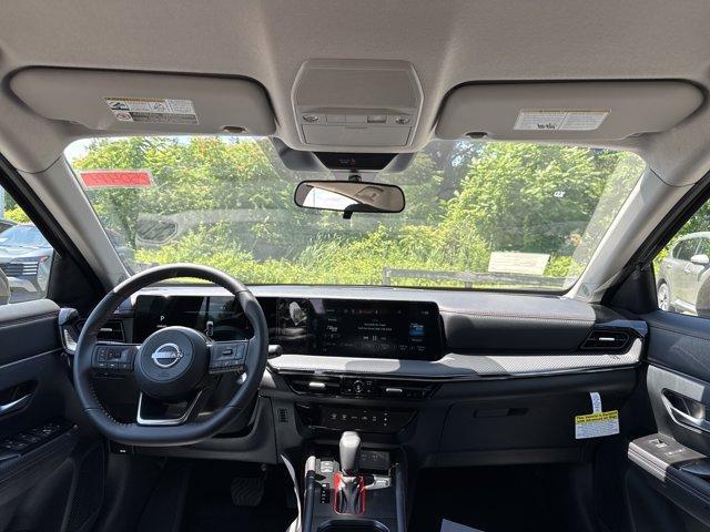 new 2025 Nissan Kicks car, priced at $29,735