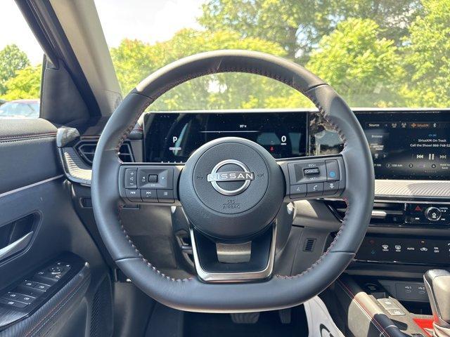 new 2025 Nissan Kicks car, priced at $29,735