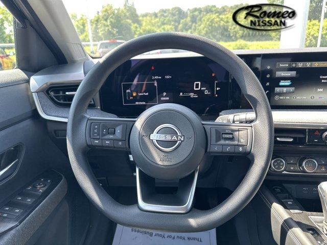 new 2025 Nissan Kicks car, priced at $28,860
