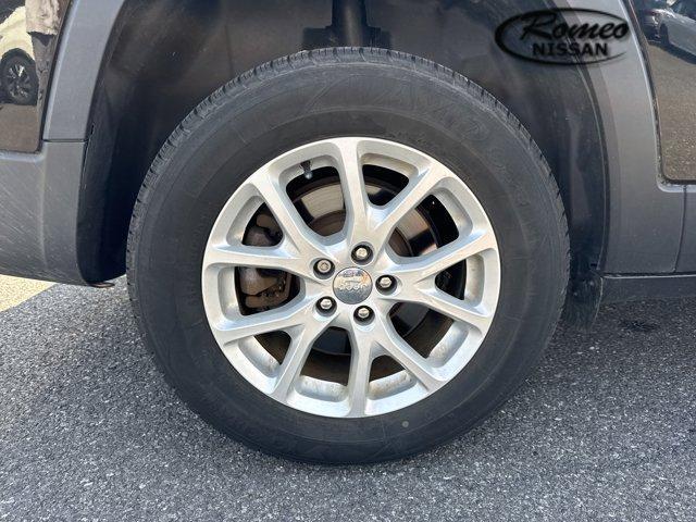 used 2017 Jeep Cherokee car, priced at $14,990