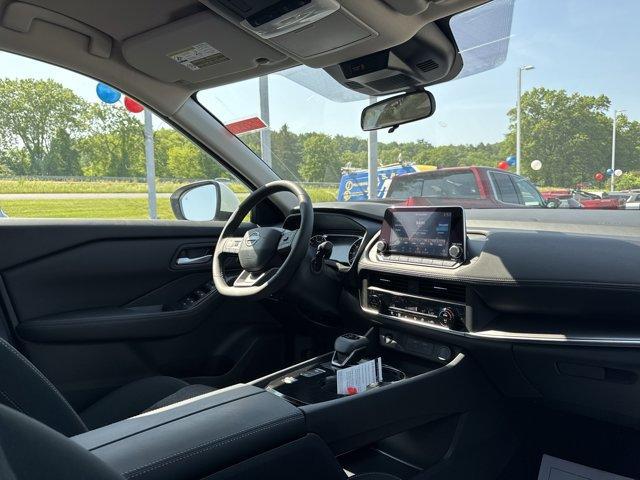 new 2025 Nissan Rogue car, priced at $32,035