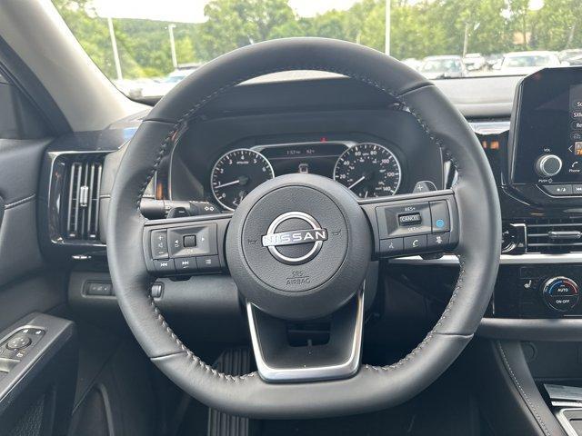 new 2025 Nissan Pathfinder car, priced at $45,775