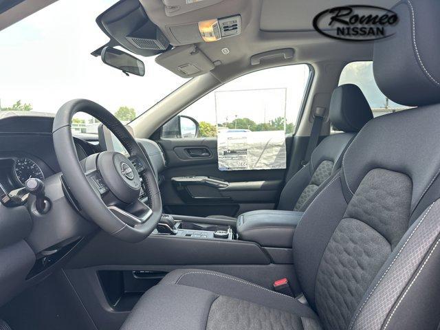 new 2025 Nissan Pathfinder car, priced at $44,086
