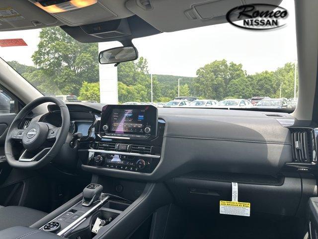 new 2025 Nissan Pathfinder car, priced at $44,086