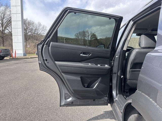 new 2025 Nissan Pathfinder car, priced at $46,930