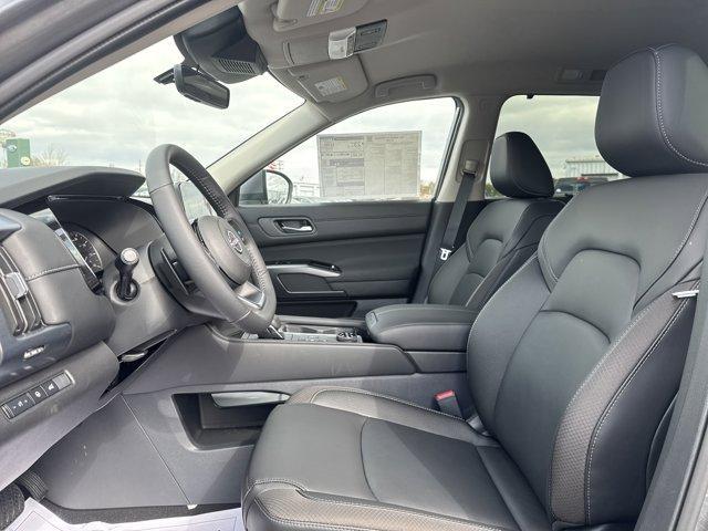 new 2025 Nissan Pathfinder car, priced at $46,930