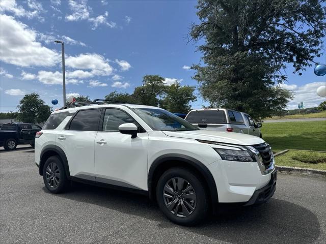 new 2024 Nissan Pathfinder car, priced at $44,750