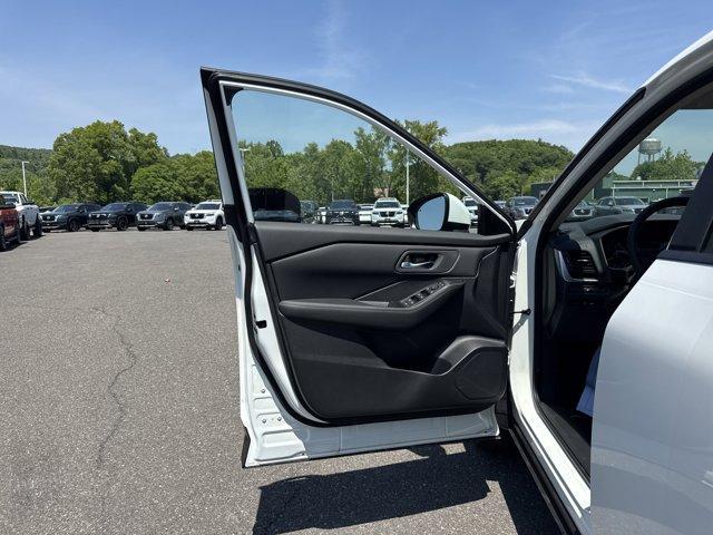 new 2025 Nissan Rogue car, priced at $33,435