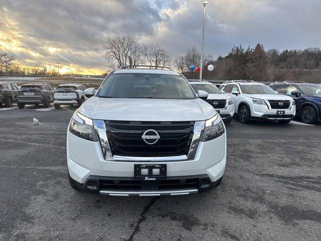 new 2025 Nissan Pathfinder car, priced at $49,525