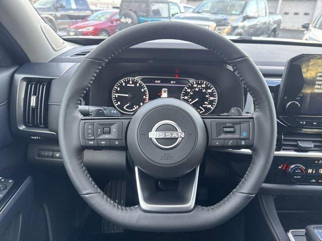 new 2025 Nissan Pathfinder car, priced at $49,525